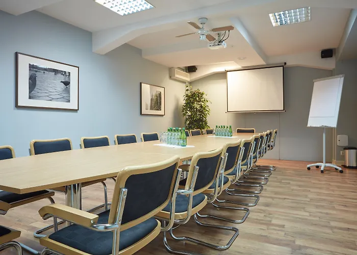 巴托丽酒店 3* 克拉科夫