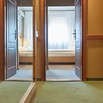 Hotel Batory 3*