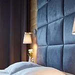 Batory Hotel 3*