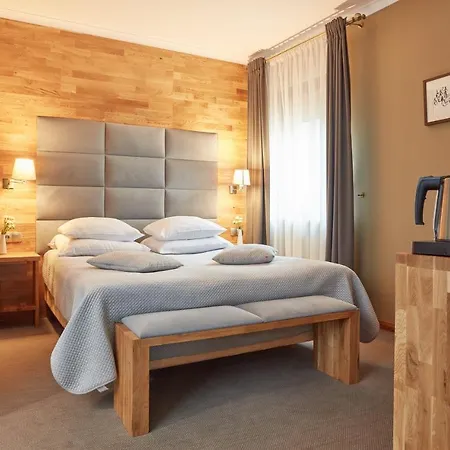 Hotel Batory 3*